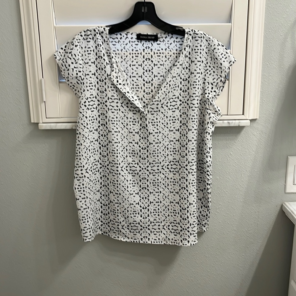 Ivanka Trump Blouse 👚